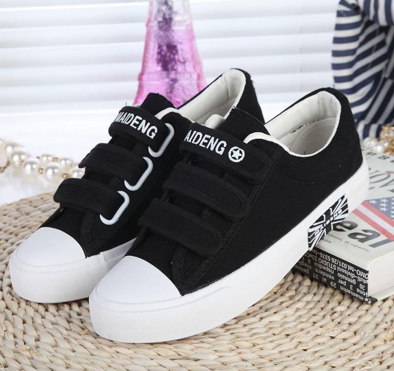 Women's Sneakers Casual Shoes Canvas Bear Low-cut - Black