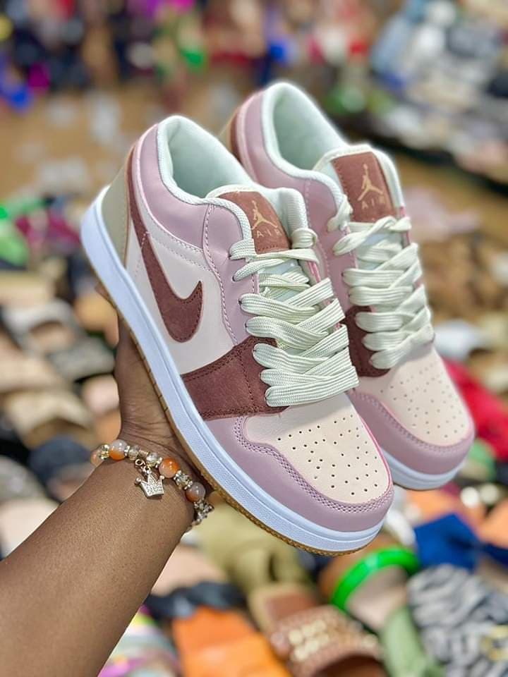 female Nike jordan 1 one pink