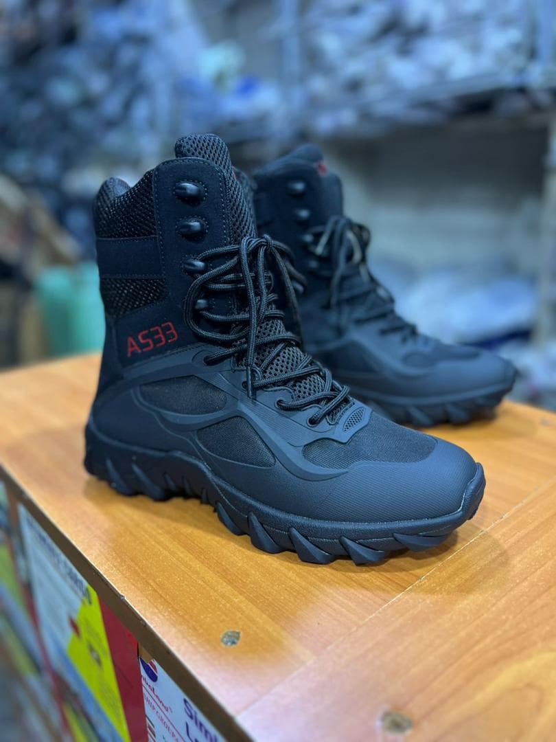 AS33 Tactical Combat Boots – Stealth Black Edition