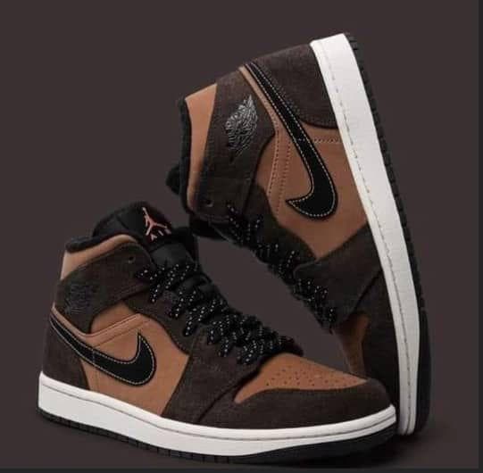 Air Jordan 1 Mid “Brown/Black Suede Blend”