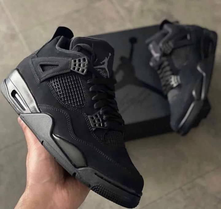 Jordan 4, black- 40 to 46